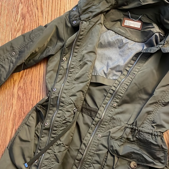 Massimo Dutti Rain Coat - Picture 3 of 5